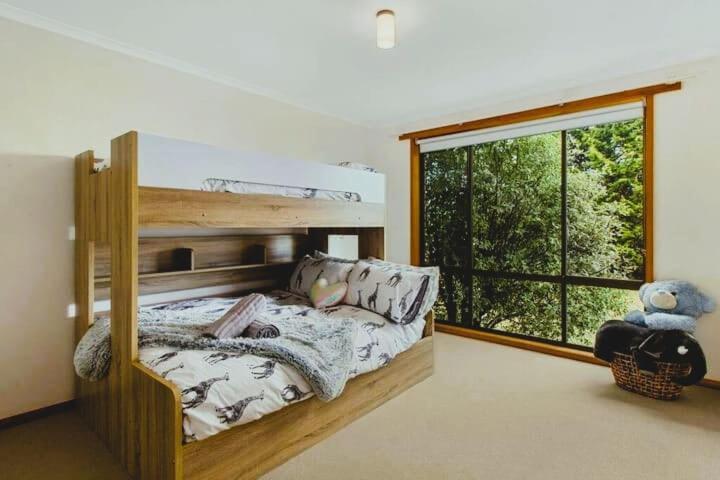Spacious Modern Home Outstanding Views Sleeps 9 Hobart Exterior foto